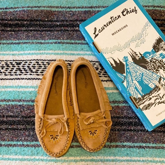 Ladies Laurentian Chief Moccasins - Picture 1 of 2